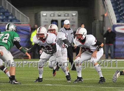 Thumbnail 2 in Mansfield vs. Reading (MIAA Division II East Final) photogallery.