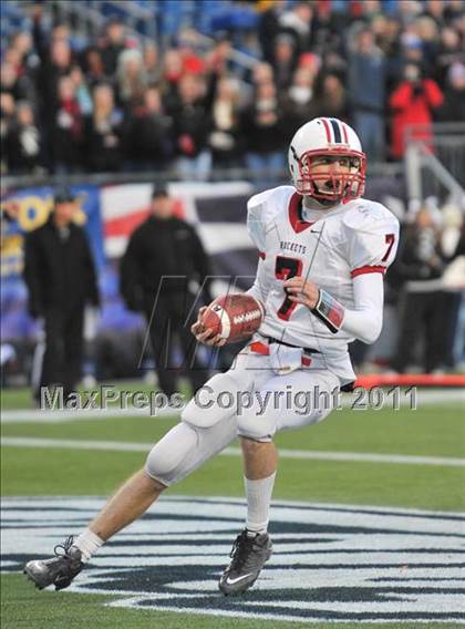 Thumbnail 2 in Mansfield vs. Reading (MIAA Division II East Final) photogallery.