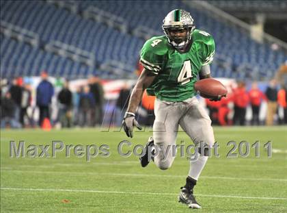 Thumbnail 1 in Mansfield vs. Reading (MIAA Division II East Final) photogallery.