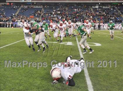 Thumbnail 2 in Mansfield vs. Reading (MIAA Division II East Final) photogallery.