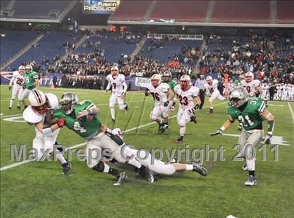 Thumbnail 3 in Mansfield vs. Reading (MIAA Division II East Final) photogallery.