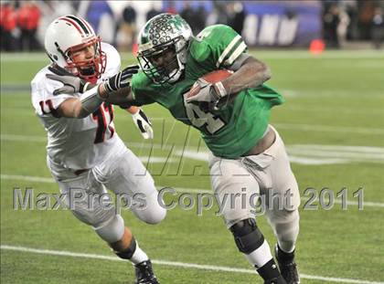 Thumbnail 2 in Mansfield vs. Reading (MIAA Division II East Final) photogallery.