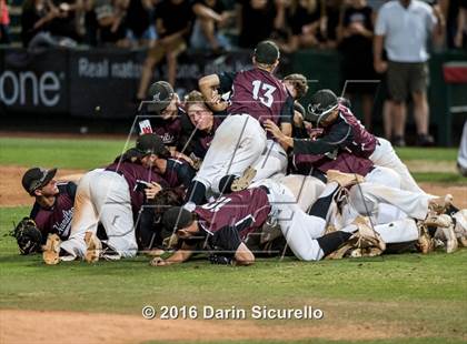 Thumbnail 3 in Mountain Ridge vs. Hamilton (AIA D1 Final) photogallery.
