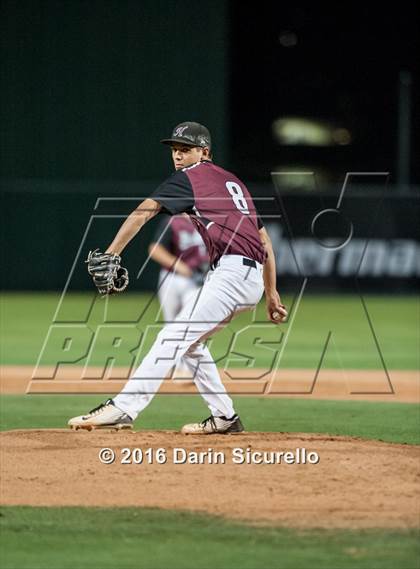 Thumbnail 2 in Mountain Ridge vs. Hamilton (AIA D1 Final) photogallery.