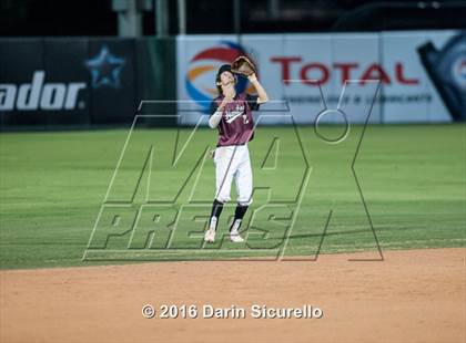 Thumbnail 2 in Mountain Ridge vs. Hamilton (AIA D1 Final) photogallery.