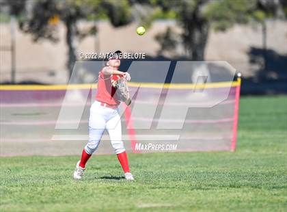 Thumbnail 2 in Granada Hills Charter vs. Mission Viejo photogallery.