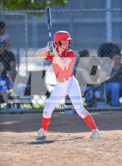 Thumbnail 3 in Granada Hills Charter vs. Mission Viejo photogallery.