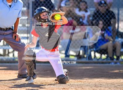 Thumbnail 2 in Granada Hills Charter vs. Mission Viejo photogallery.