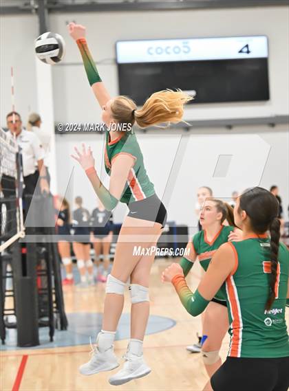 Thumbnail 1 in Thatcher vs. Earl Marriott (Canada) - (Nike TOC Southwest) photogallery.
