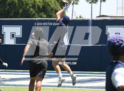 Thumbnail 2 in St. John Bosco vs. Arroyo (Brave 8 Invitational) photogallery.