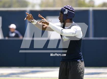 Thumbnail 3 in St. John Bosco vs. Arroyo (Brave 8 Invitational) photogallery.
