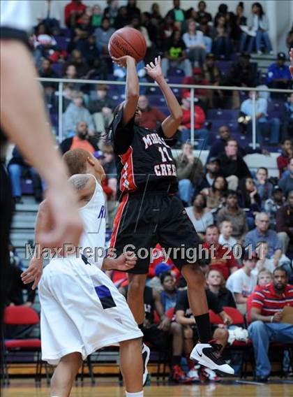 Thumbnail 3 in Middle Creek vs Riverside (Glaxo Holiday Invitational) photogallery.