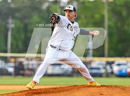 Thumbnail 3 in Gray's Creek @ Cape Fear photogallery.