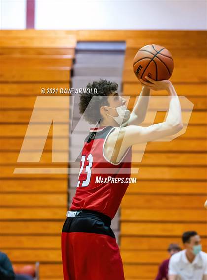 Thumbnail 3 in Spaulding vs. Portsmouth (NHIAA Division 1 Preliminary Round) photogallery.