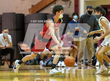 Thumbnail 2 in Spaulding vs. Portsmouth (NHIAA Division 1 Preliminary Round) photogallery.