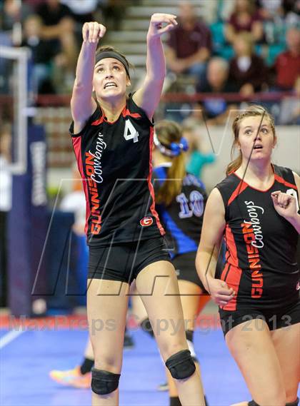 Thumbnail 2 in Gunnison vs. Sterling (CHSAA 3A Pool III) photogallery.