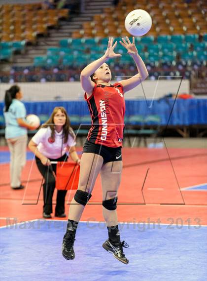 Thumbnail 2 in Gunnison vs. Sterling (CHSAA 3A Pool III) photogallery.