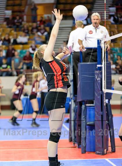 Thumbnail 2 in Gunnison vs. Sterling (CHSAA 3A Pool III) photogallery.