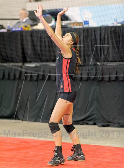 Thumbnail 3 in Gunnison vs. Sterling (CHSAA 3A Pool III) photogallery.