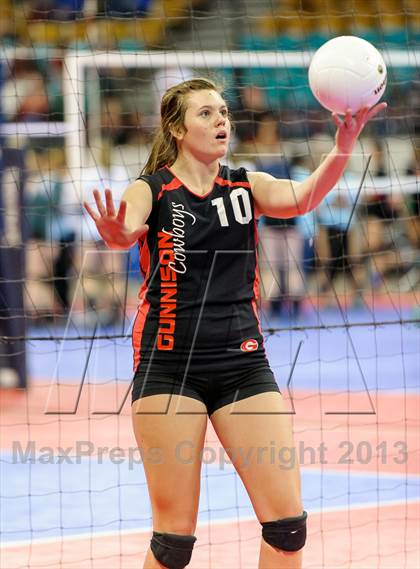 Thumbnail 3 in Gunnison vs. Sterling (CHSAA 3A Pool III) photogallery.