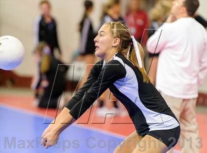 Thumbnail 3 in Gunnison vs. Sterling (CHSAA 3A Pool III) photogallery.