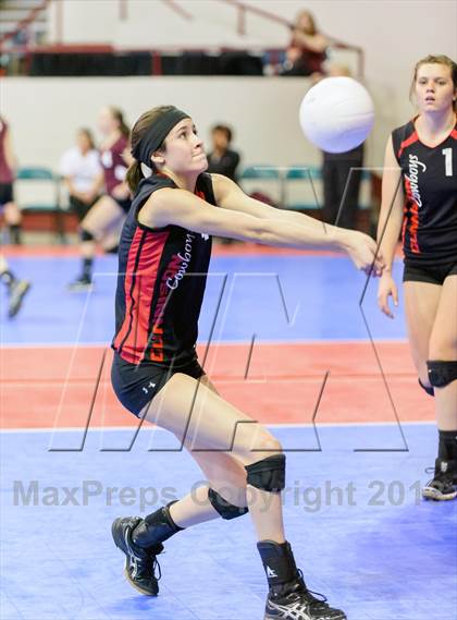 Thumbnail 2 in Gunnison vs. Sterling (CHSAA 3A Pool III) photogallery.