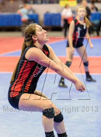 Thumbnail 1 in Gunnison vs. Sterling (CHSAA 3A Pool III) photogallery.