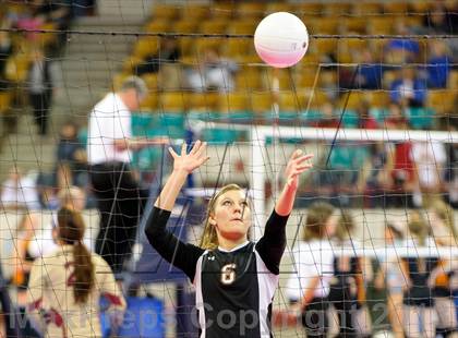 Thumbnail 3 in Gunnison vs. Sterling (CHSAA 3A Pool III) photogallery.