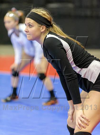 Thumbnail 1 in Gunnison vs. Sterling (CHSAA 3A Pool III) photogallery.