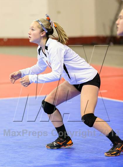 Thumbnail 2 in Gunnison vs. Sterling (CHSAA 3A Pool III) photogallery.