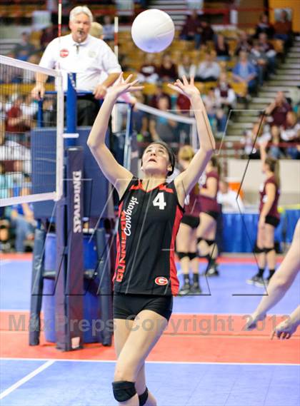 Thumbnail 3 in Gunnison vs. Sterling (CHSAA 3A Pool III) photogallery.