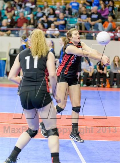 Thumbnail 3 in Gunnison vs. Sterling (CHSAA 3A Pool III) photogallery.