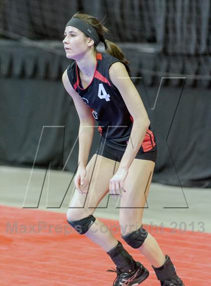 Thumbnail 2 in Gunnison vs. Sterling (CHSAA 3A Pool III) photogallery.