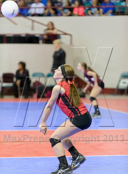 Thumbnail 3 in Gunnison vs. Sterling (CHSAA 3A Pool III) photogallery.