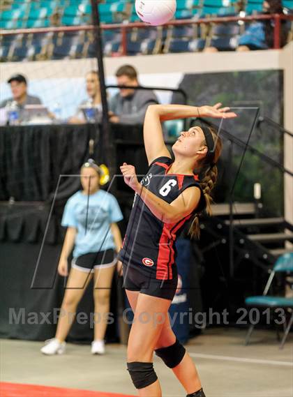 Thumbnail 2 in Gunnison vs. Sterling (CHSAA 3A Pool III) photogallery.