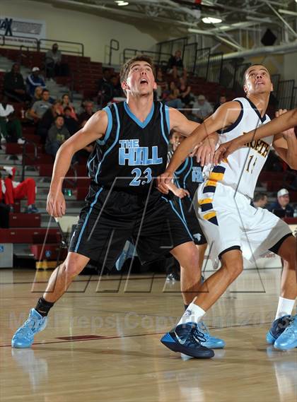 Thumbnail 2 in JW North vs. Foothill (MaxPreps Holiday Classic) photogallery.