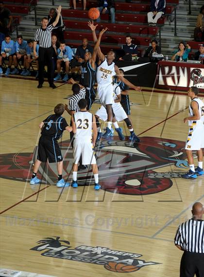 Thumbnail 1 in JW North vs. Foothill (MaxPreps Holiday Classic) photogallery.