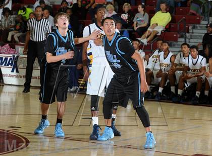 Thumbnail 3 in JW North vs. Foothill (MaxPreps Holiday Classic) photogallery.