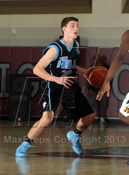 Thumbnail 3 in JW North vs. Foothill (MaxPreps Holiday Classic) photogallery.
