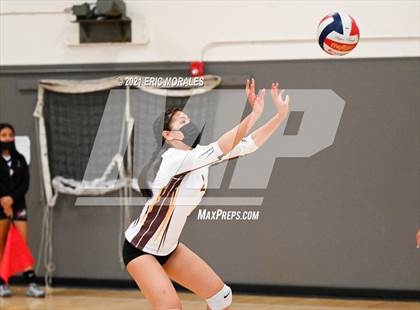 Thumbnail 3 in Liberty Charter vs Canyon Hills (Monte Vista Invitational) photogallery.