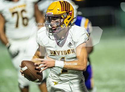 Thumbnail 3 in Davison vs. De La Salle Collegiate photogallery.