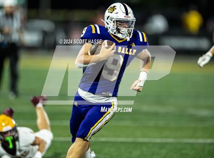 Thumbnail 3 in Davison vs. De La Salle Collegiate photogallery.