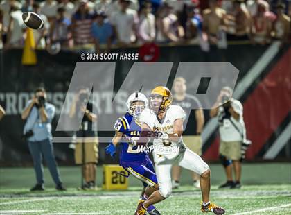 Thumbnail 1 in Davison vs. De La Salle Collegiate photogallery.