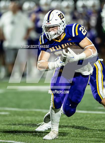 Thumbnail 3 in Davison vs. De La Salle Collegiate photogallery.