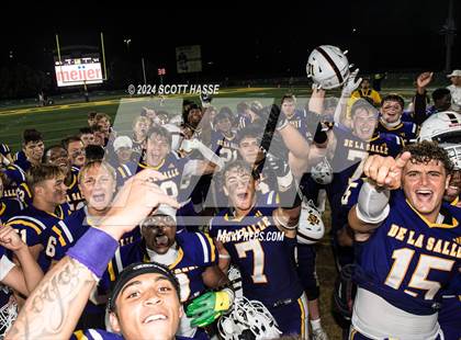 Thumbnail 2 in Davison vs. De La Salle Collegiate photogallery.
