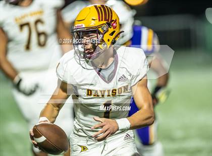 Thumbnail 2 in Davison vs. De La Salle Collegiate photogallery.