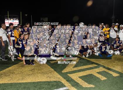 Thumbnail 3 in Davison vs. De La Salle Collegiate photogallery.
