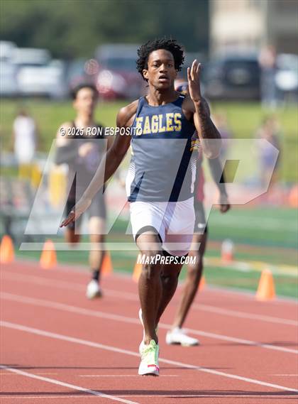 Thumbnail 2 in Suffolk County Section XI State Qualifier photogallery.
