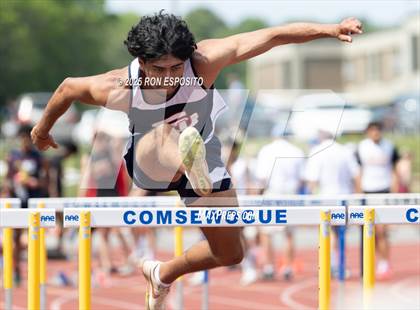 Thumbnail 1 in Suffolk County Section XI State Qualifier photogallery.