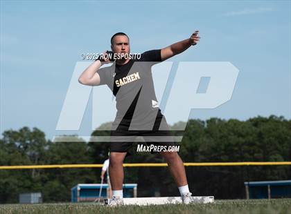 Thumbnail 2 in Suffolk County Section XI State Qualifier photogallery.